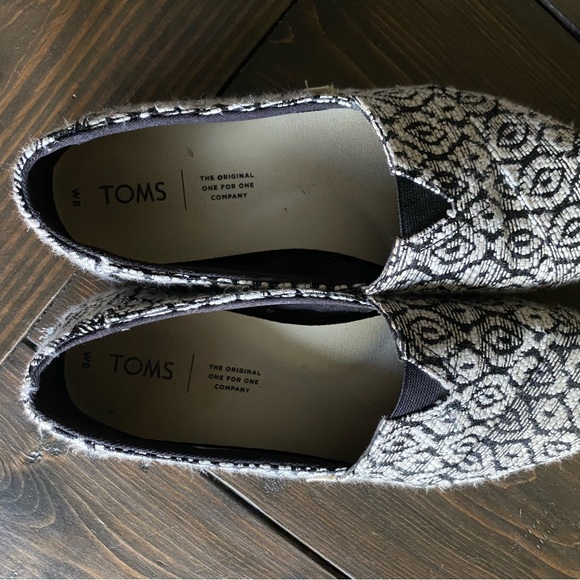 Toms Alpargata size 8 Black and Cream - Picture 4 of 6